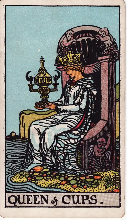 Queen of Cups — Rider–Waite–Smith, 1909